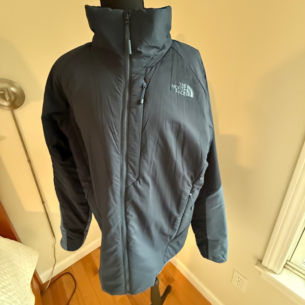 The North Face Ventrix Ultralight Puffer Jacket Navy Blue Mens L